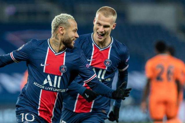 包含加时末段巴黎圣日耳曼调整名单以备CBA常规赛，造点机会环节打磨，悬念犹存，训练强度明显提升的词条